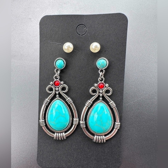 Amazon Jewelry - NEW IN PACKAGE- two pack of earrings